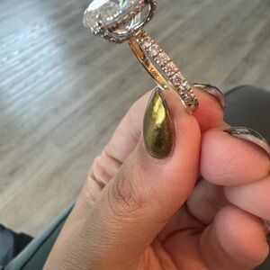 Stunning Oval Moissanite Engagement Ring | 14K Gold | Size 9